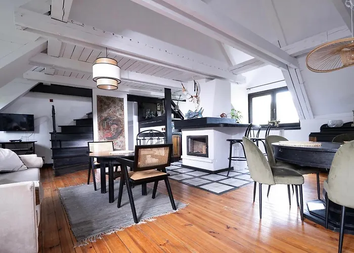 Unique House With Private Swimming Pool By The Sea - Afra Group Lägenhet